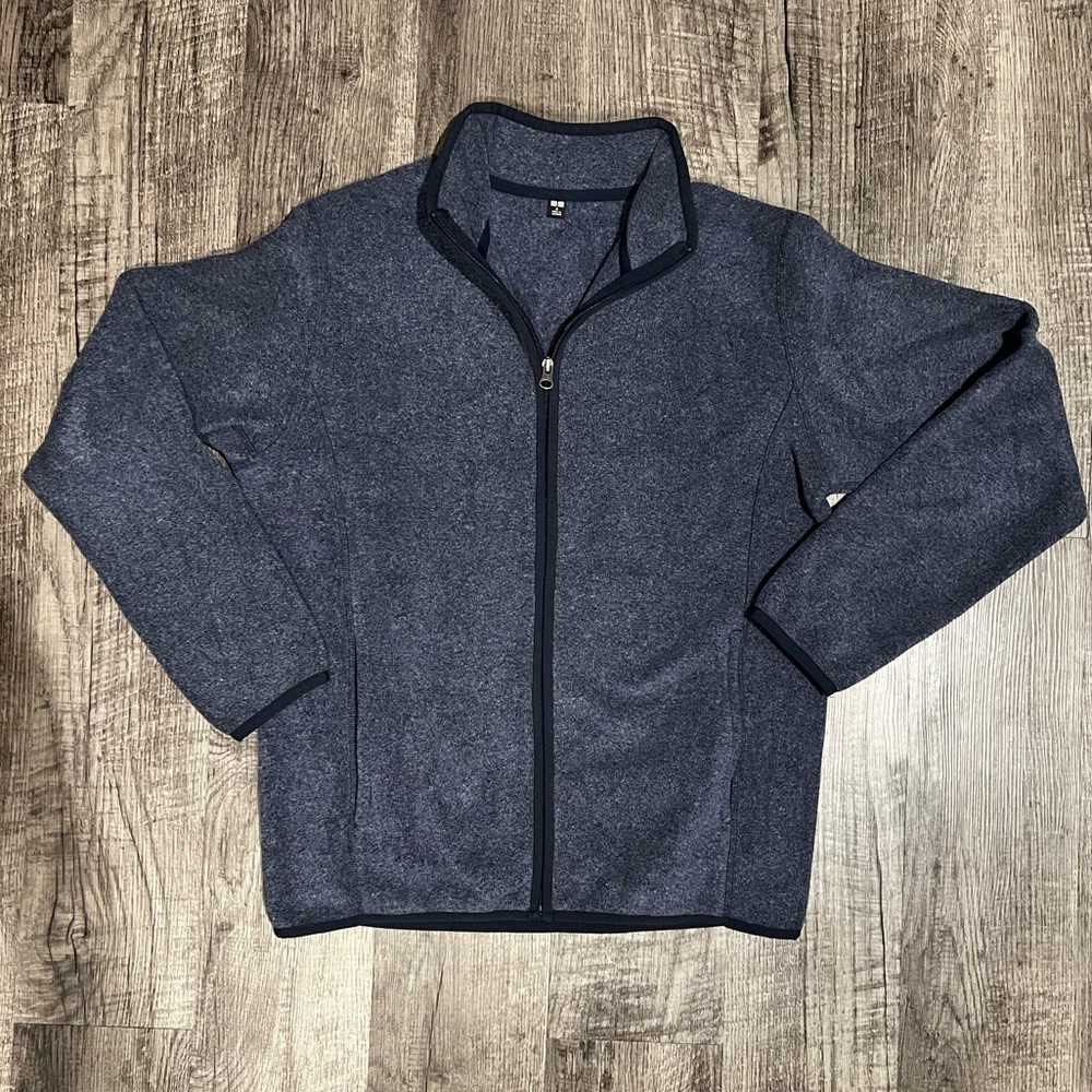 Uniqlo Men’s Fleece Zip Up Jacket (Size M)